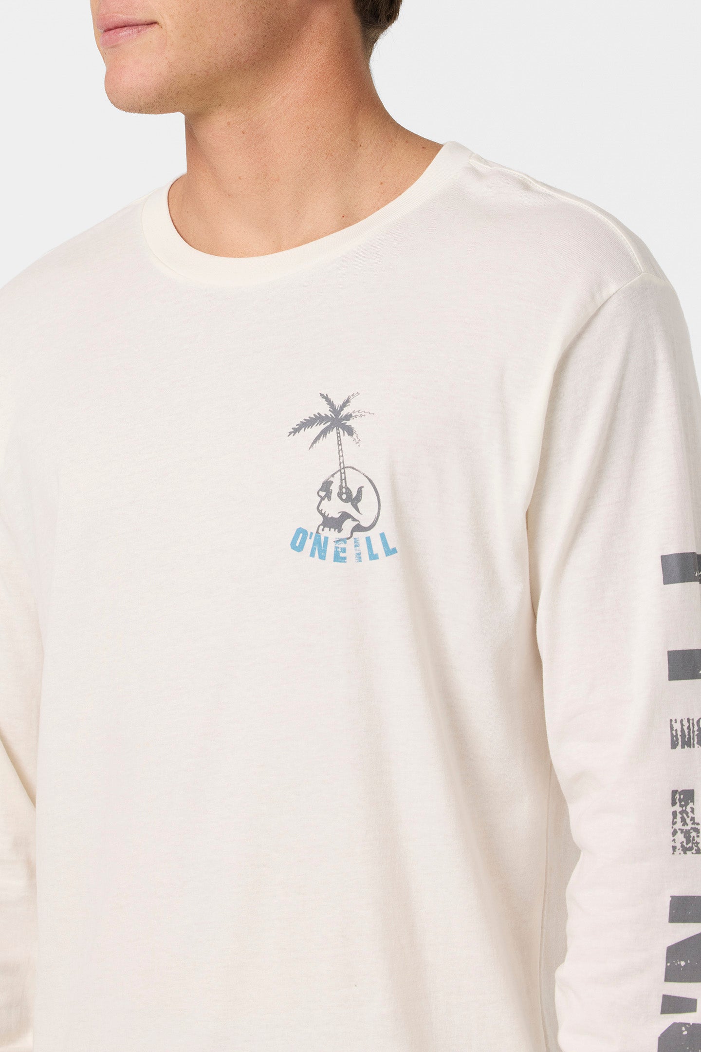 Cutback Long Sleeve Tee - Image 4