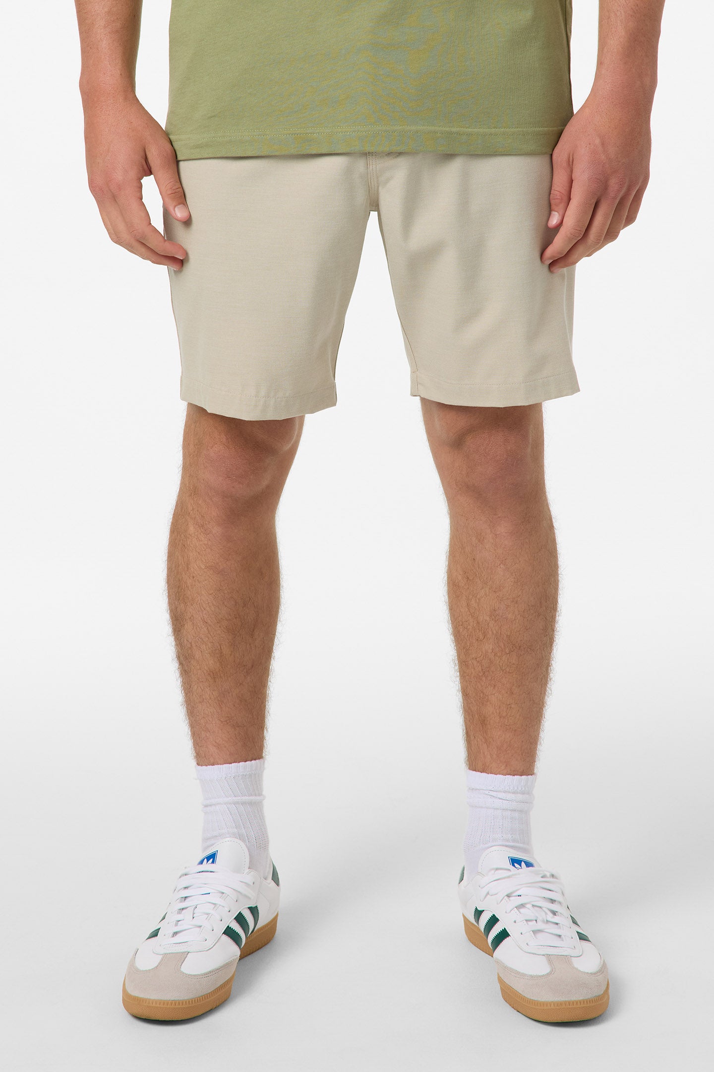 Reserve Light Check Elastic Waist 18 Hybrid Shorts - Image 2