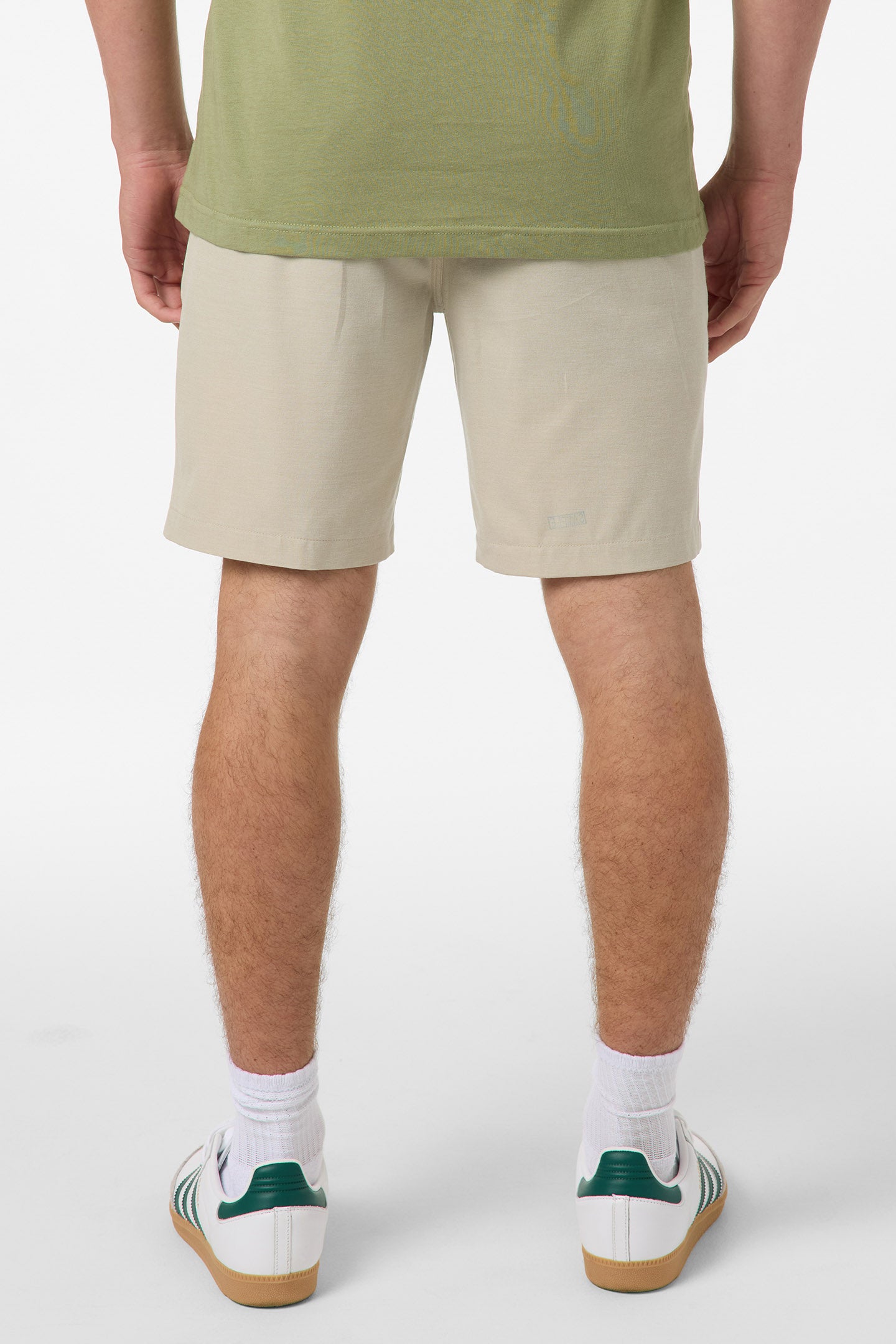 Reserve Light Check Elastic Waist 18 Hybrid Shorts - Image 4