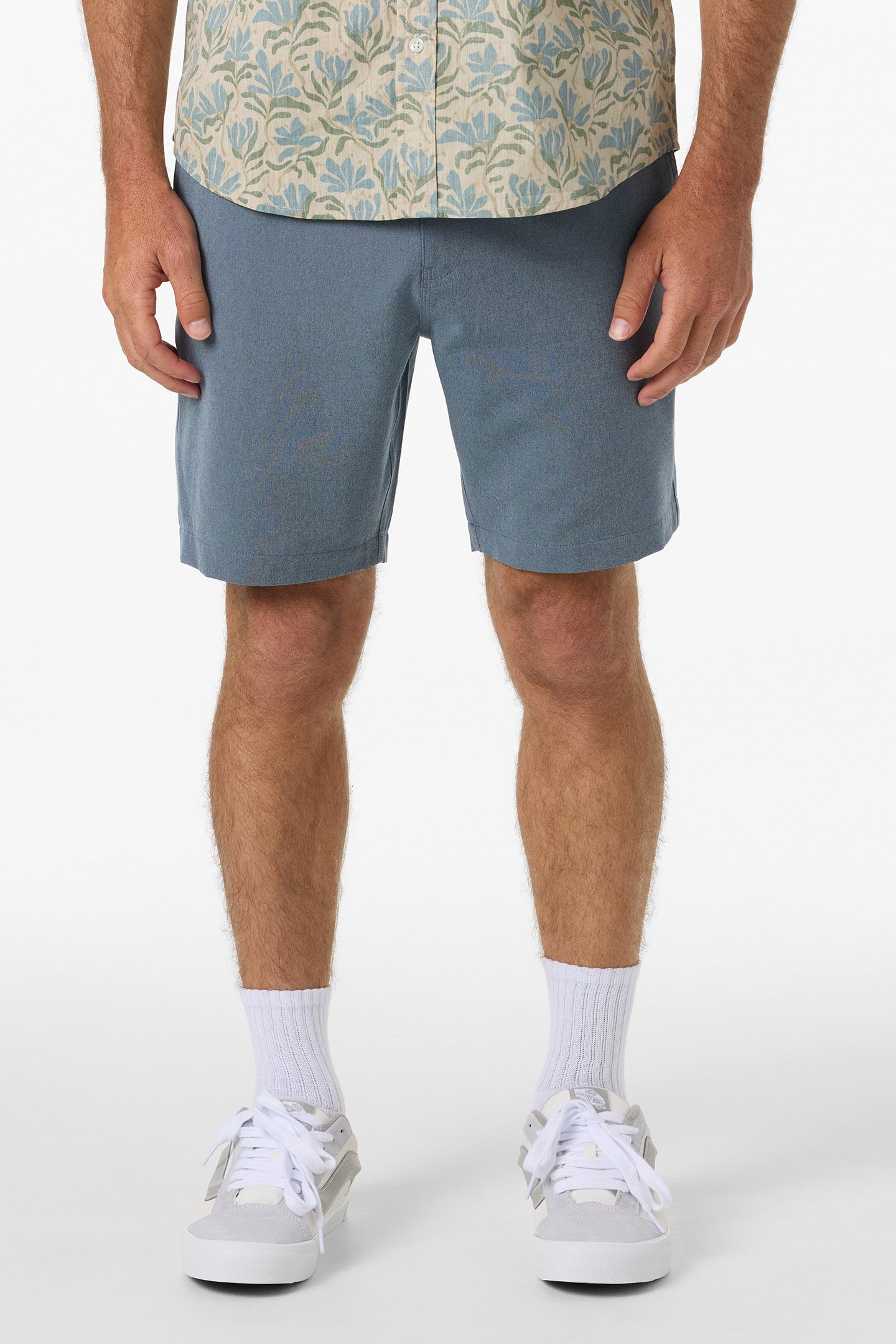 Reserve Light Check Elastic Waist 18 Hybrid Shorts - Image 2