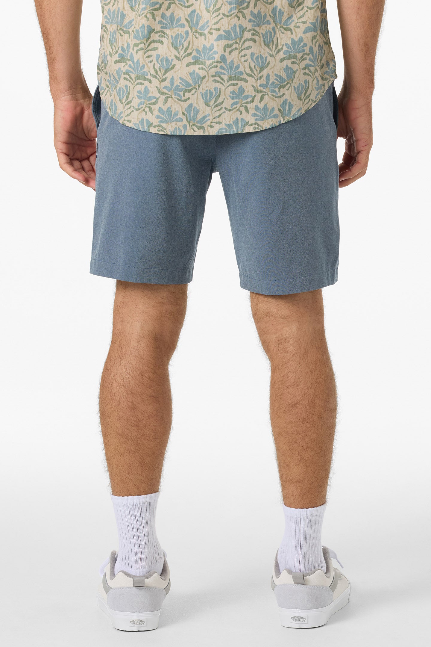 Reserve Light Check Elastic Waist 18 Hybrid Shorts - Image 5